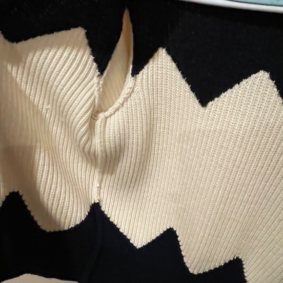 Burch Sweater zipper Cardigan - Picture 7 of 9